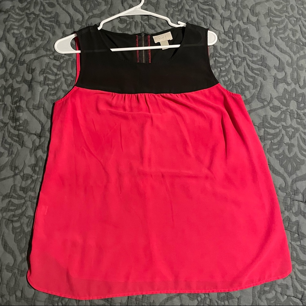 Like New Womans Loft Tank Blouse